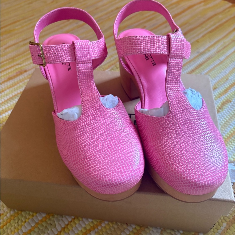 Charlotte Stone Pink Textured Platform Sandals